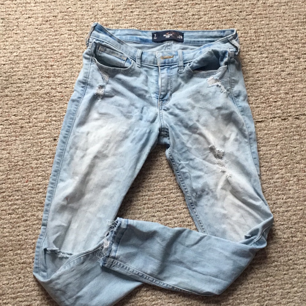 Light blue hollister crop jeans!